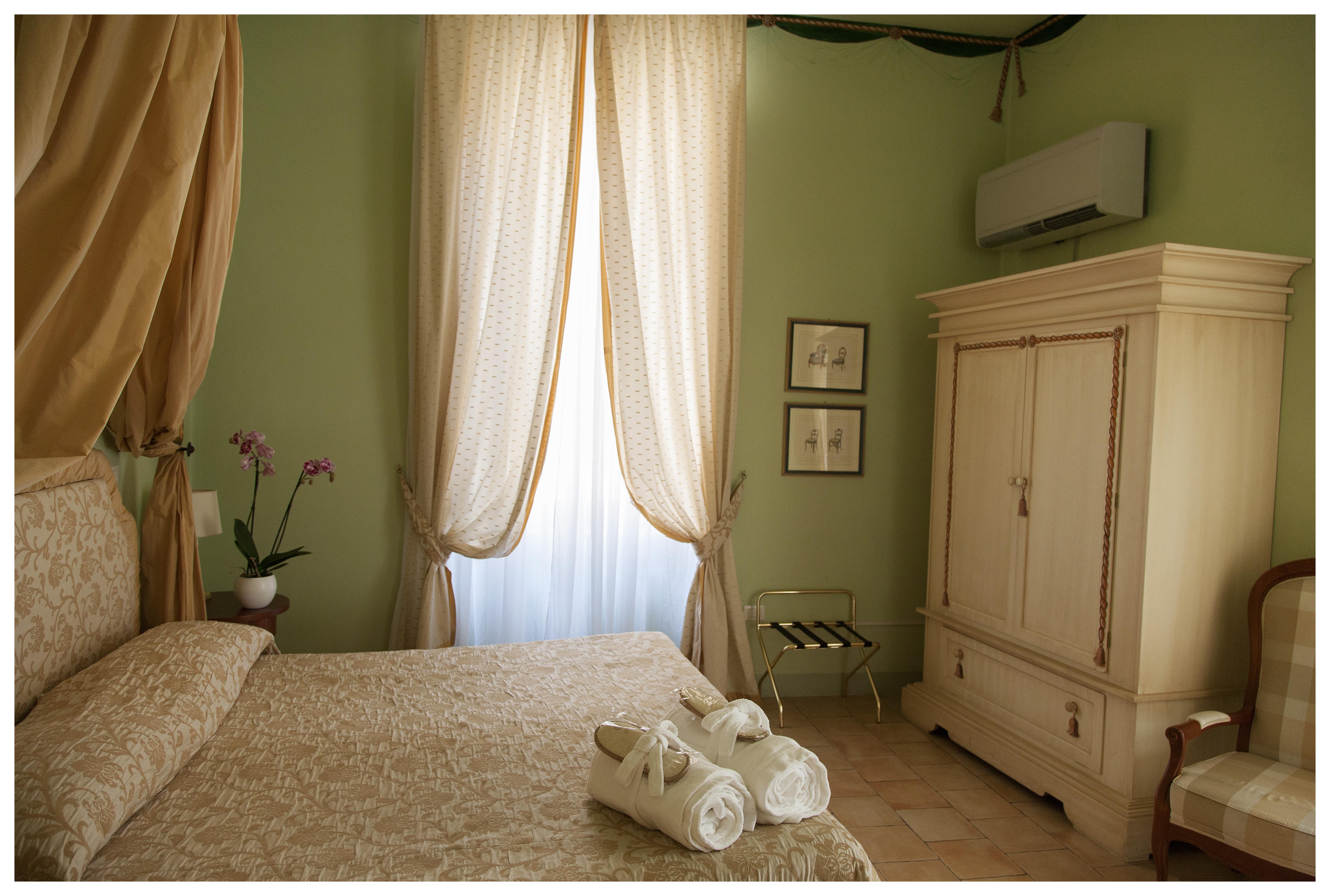 Palazzo Guiderocchi Hotel Ascoli Piceno Bagian luar foto