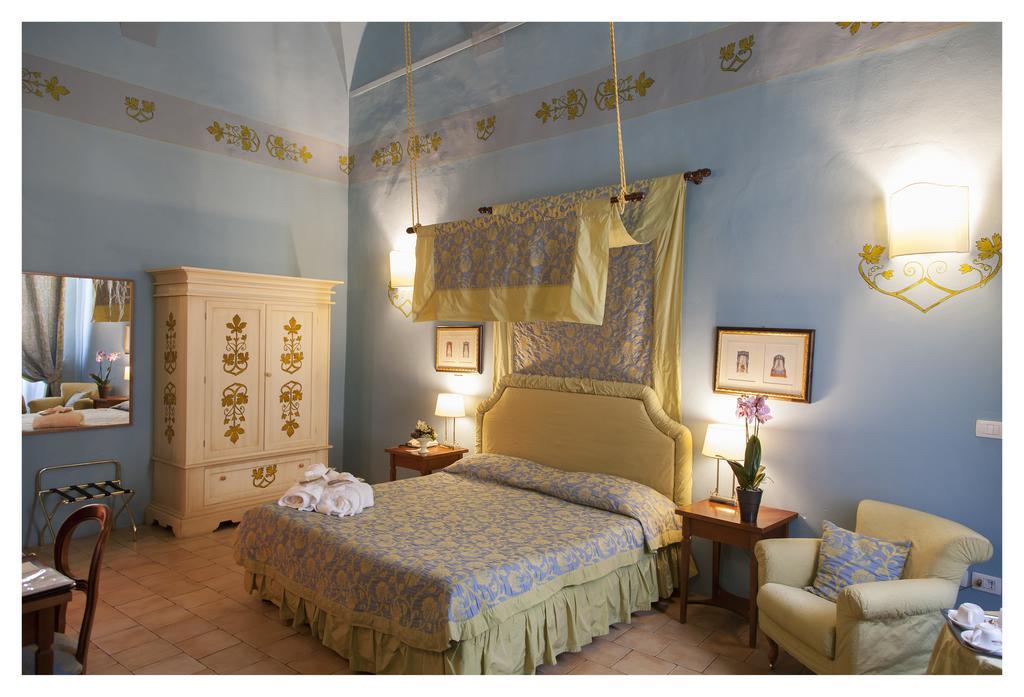 Palazzo Guiderocchi Hotel Ascoli Piceno Bagian luar foto